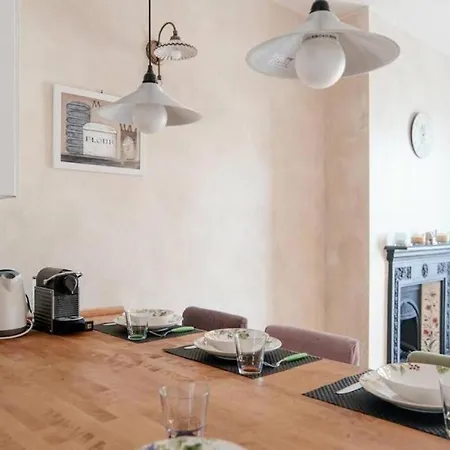 Lada Tatil Evi